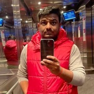 Meet your Posher, Ashish